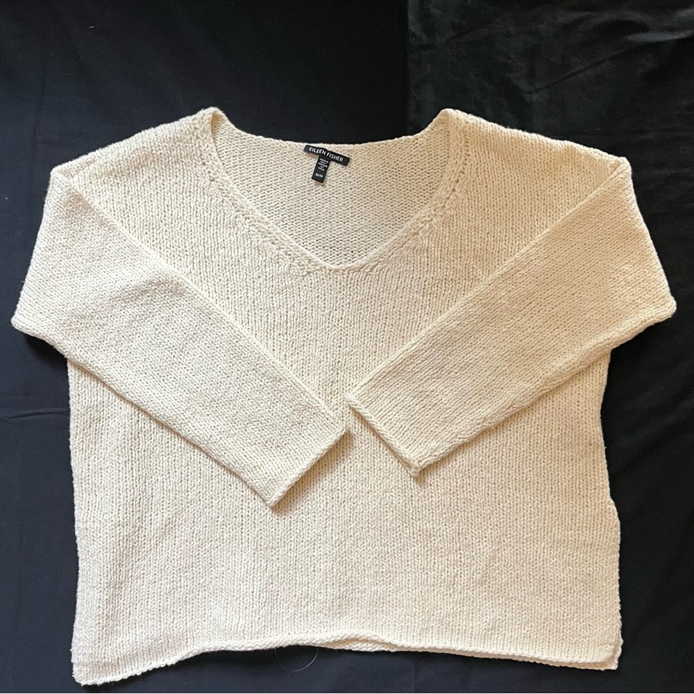 EILEEN FISHER chunky knit organic cotton V-neck boxy sweater fits like a Medium